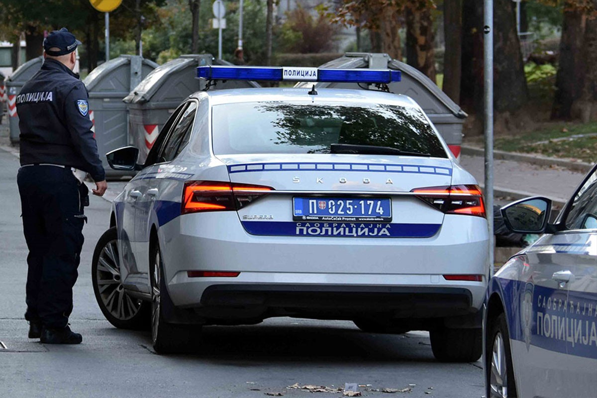 Teška nesreća u Srbiji, poginuli vozač i dijete (2)