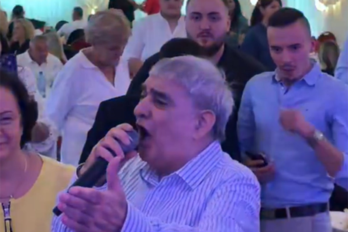 Ljuba Aličić izazvao burne reakcije zbog uzimanja bakšiša (VIDEO)