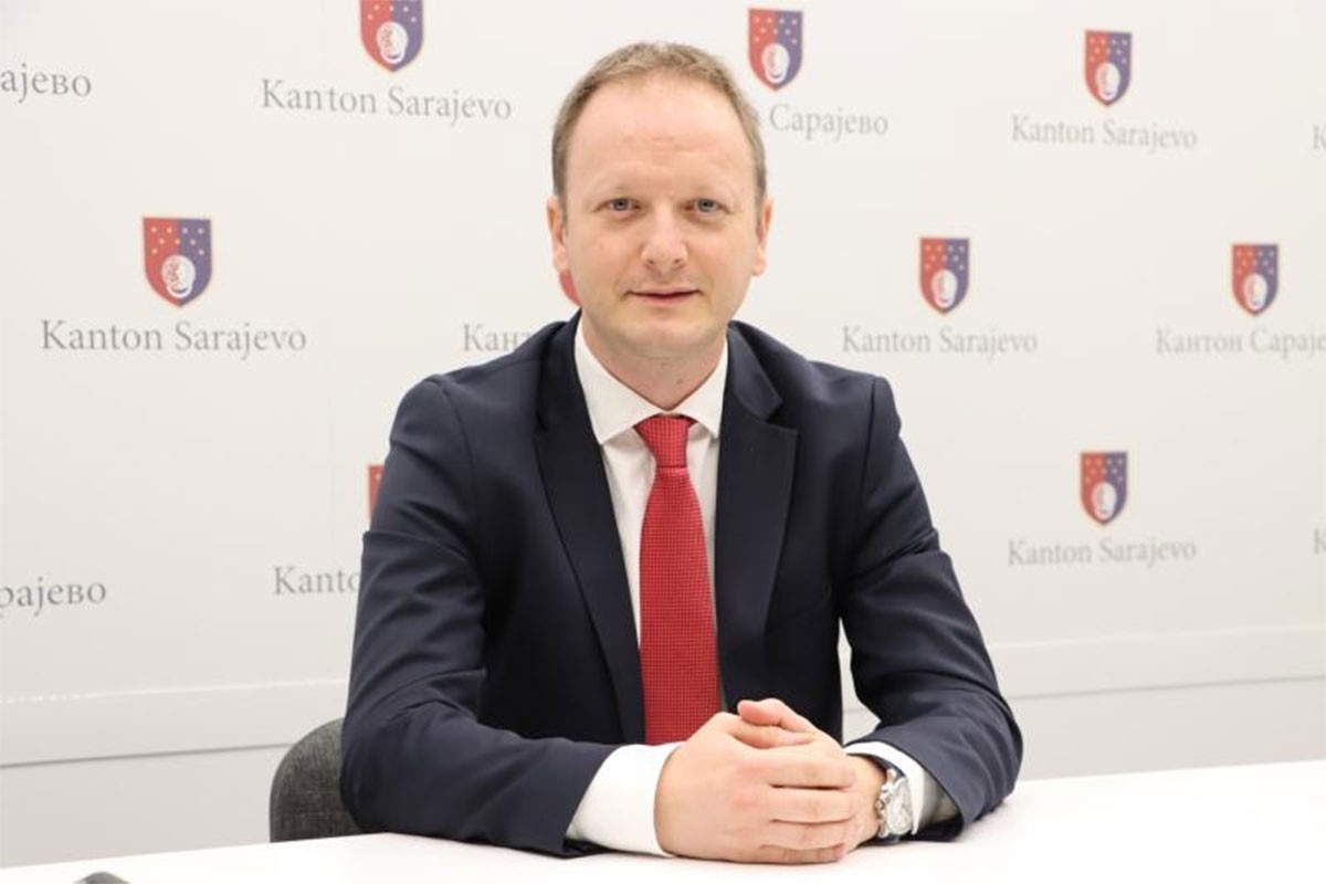 Detalji s ročišta: Tužilaštvo tvrdi da su predsjednici dvije stranke vršili pritisak na ministra