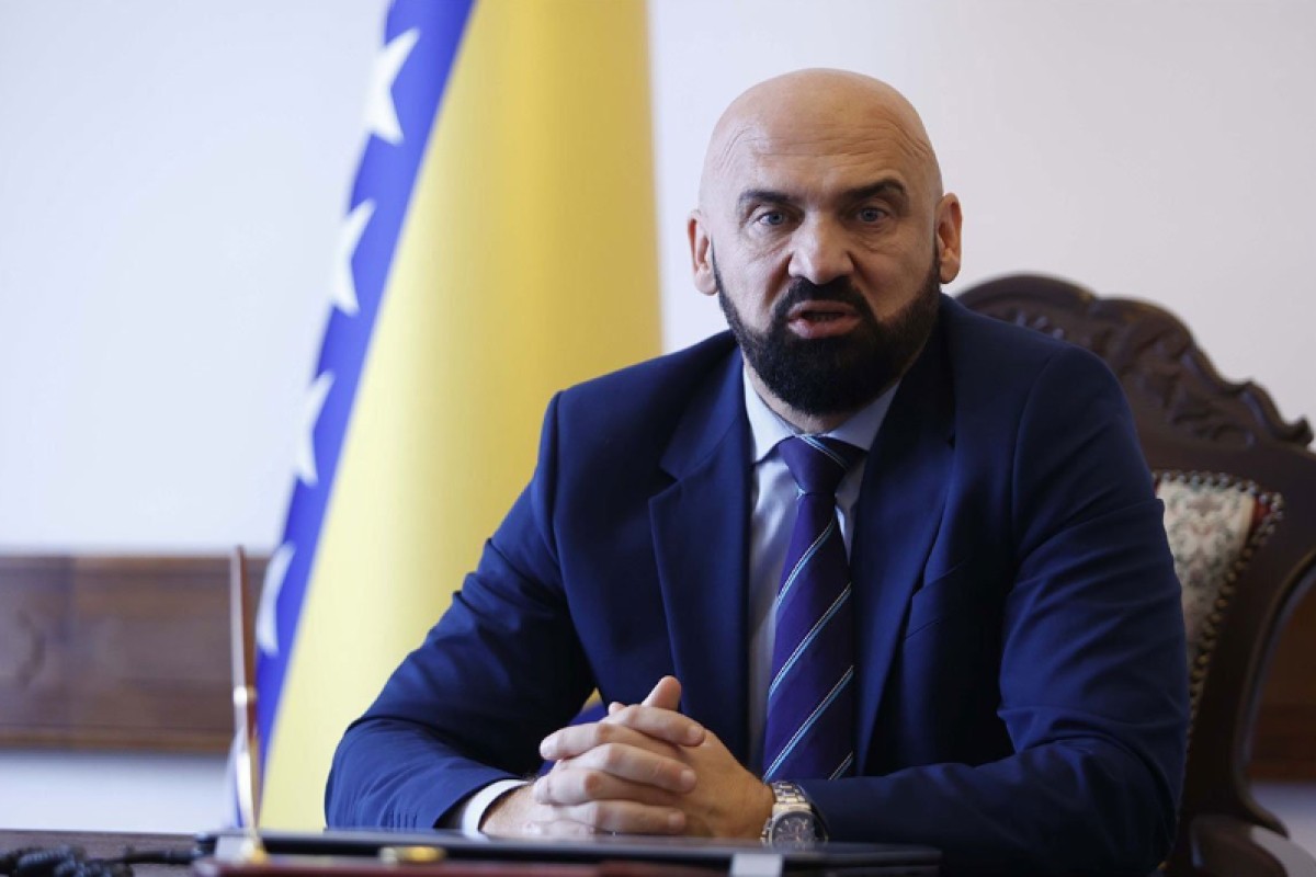 Ramo Isak komentarisao pretres prostorija FUP-a