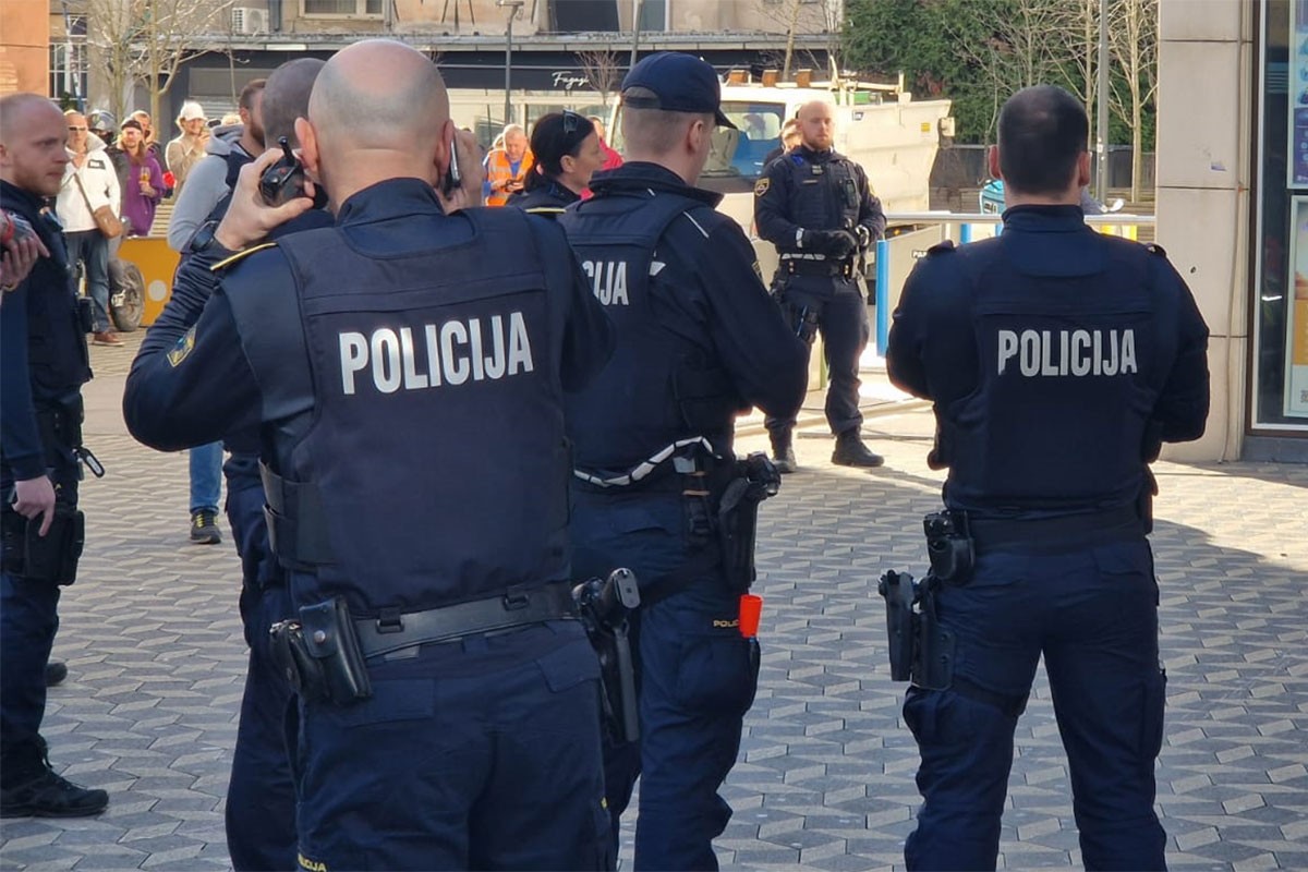 Političar u Sloveniji prijavio da je opljačkan, pa došlo do velikog obrta