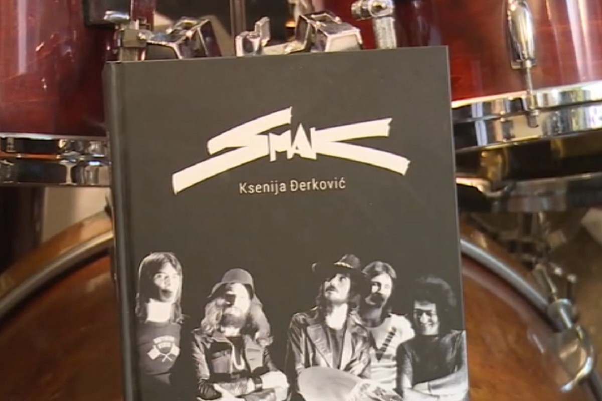 Nakon spomenika, grupa "Smak" dobila i monografiju
