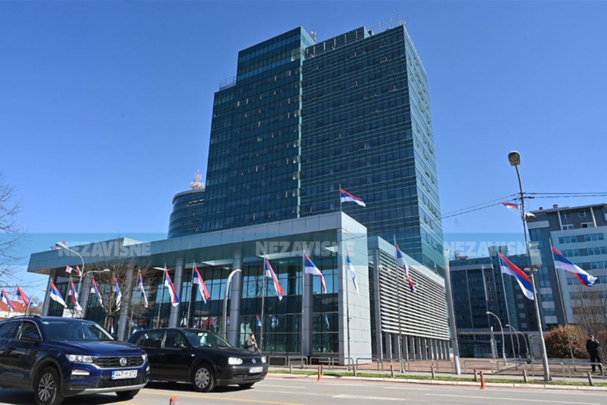 U Vladi Republike Srpske muk na zaduženje od 100 miliona evra (FOTO)