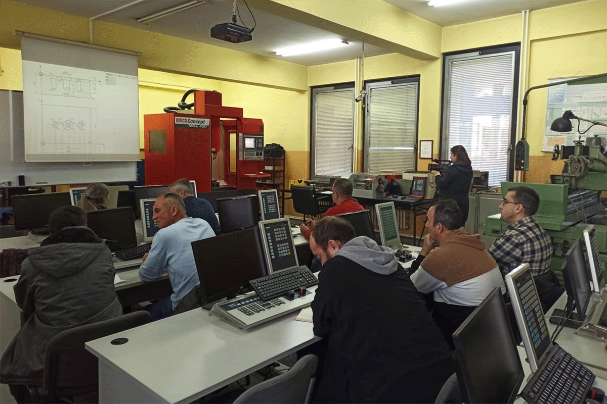 Mašinski fakultet u Banjaluci obučava nezaposlene, najtraženiji CNC operateri