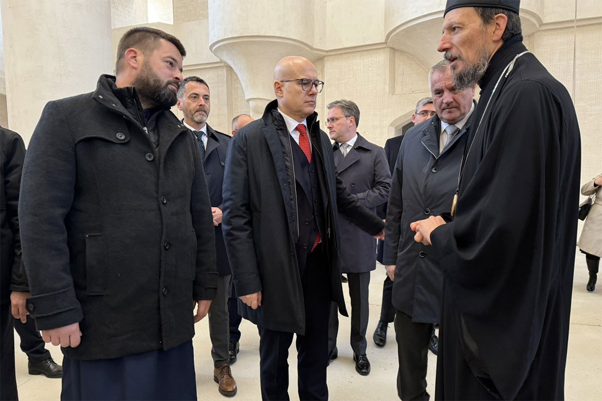 Višković i Vučević: Srbija i Srpska završiće obnovu Saborne crkve Svete Trojice u Mostaru