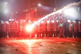 Više hiljada demonstranata blokiralo saobraćaj, traže ostavku vlade ...