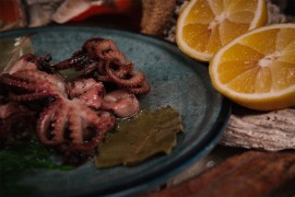 Salata od smrznute hobotnice