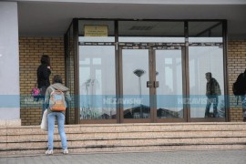 Vlada RS odlučila: Prosvjetarima sa višom stručnom spremom veće ...