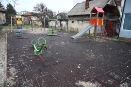 Pseći izmet tjera djecu s igrališta u Banjaluci