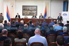 Stanivuković umjesto povlačenja zakona traži da se on vrati u ...