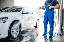 Obijena tri aparata samouslužnih auto-praonica
