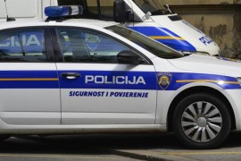 Potukla se dva poznanika, jedan završio u bolnici zbog uboda u prsa