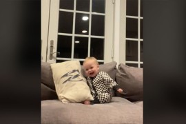 Zarazan smijeh ovog dječaka oduševio milione (VIDEO)