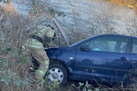 Za dlaku izbjegnuta tragedija: Sletjela polom, zaustavila se metar do ...