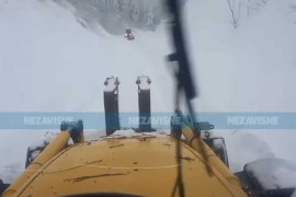 Treći dan drame oko Kotor Varoša, puteve tek počeli da čiste (VIDEO)