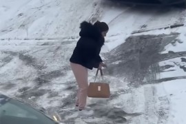 Uklonite modricu poslije pada na ledu uz 3 trika