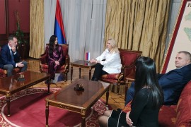 Zvaničnici Srpske sa suprugom predsjednika Srbije Tamarom Vučić