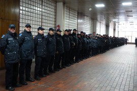Sarajevski policajaci se postrojili na Skenderiji, u koloni stigli u ...