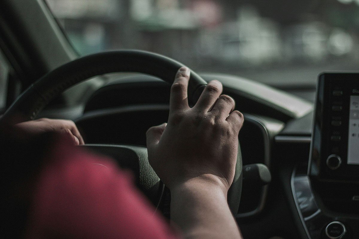 Lagano ubrzavanje ili gas do daske? Jedan način smanjuje potrošnju goriva