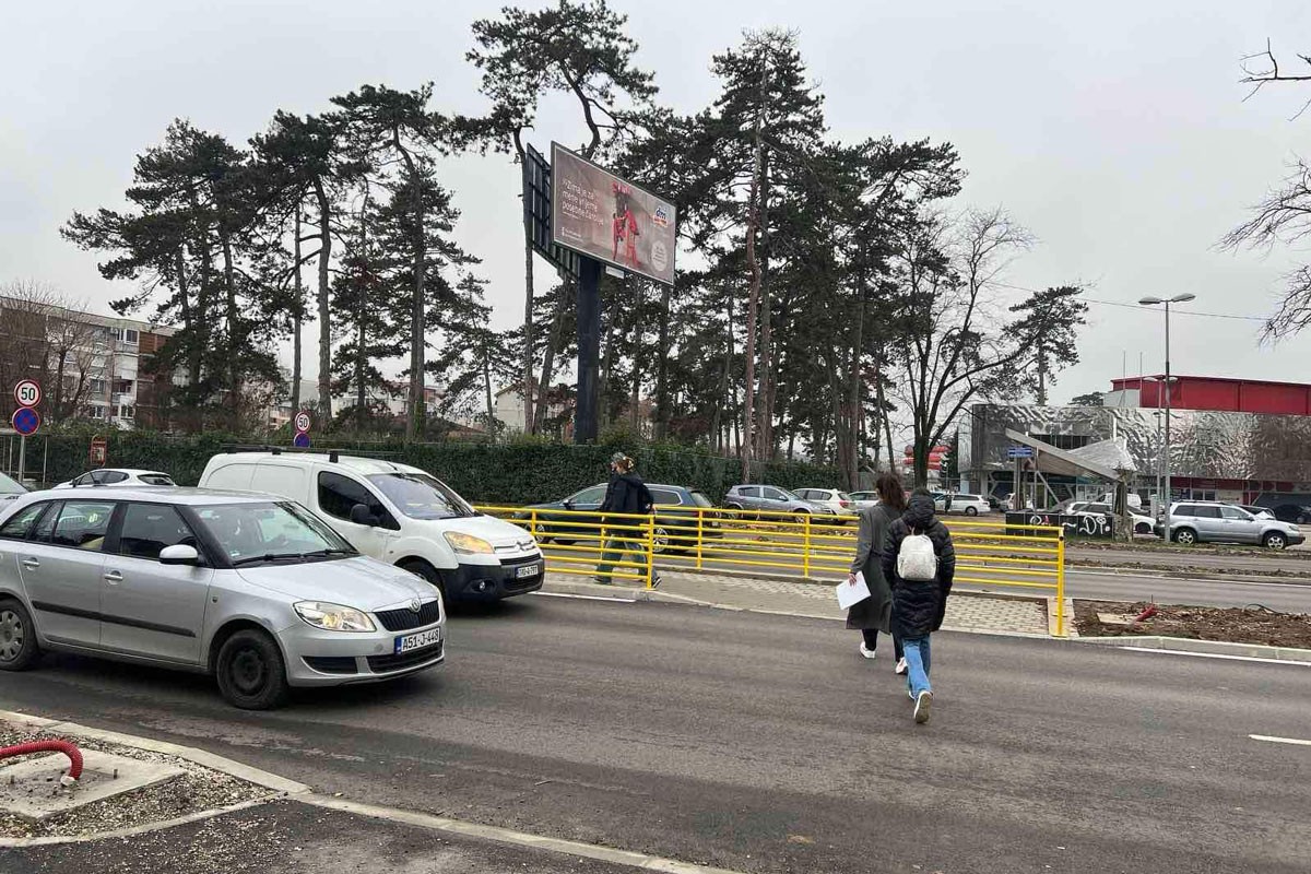 Kružni tok kod kampusa studentima utjeruje strah u kosti (VIDEO)