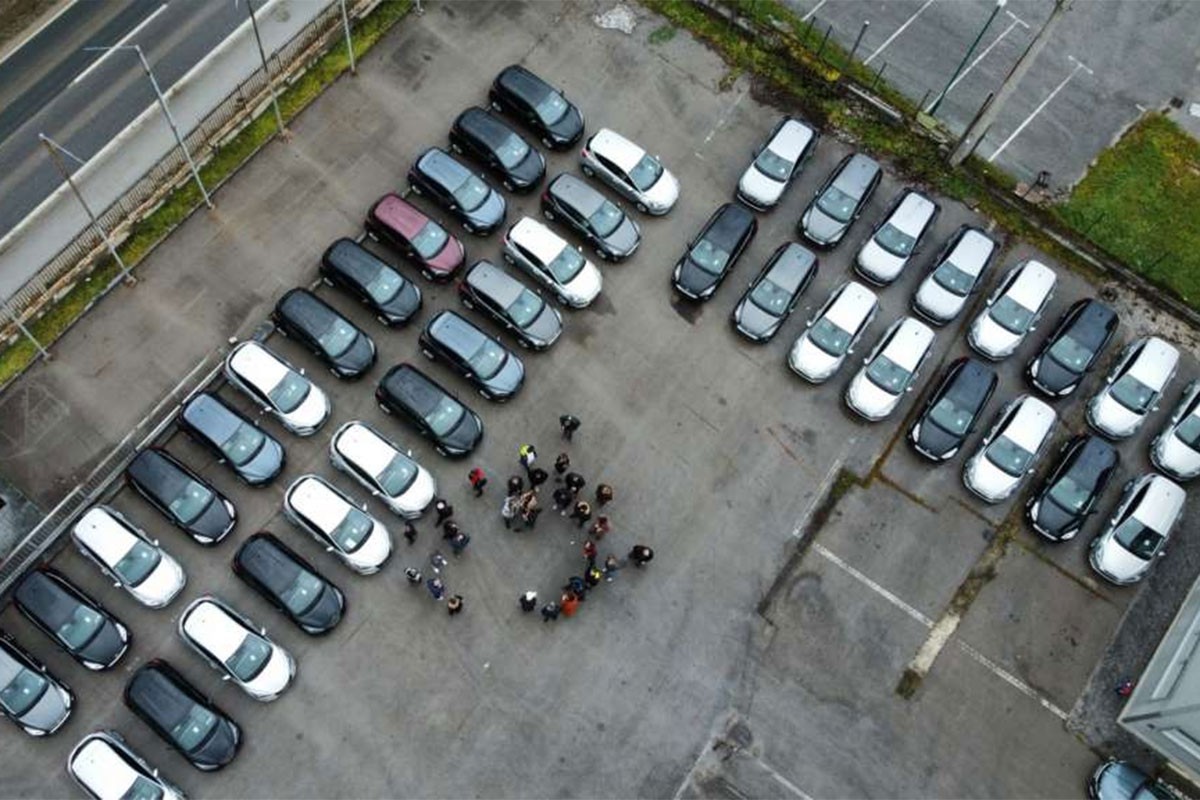 Rahimić i Brčvak ispunili obećanje: Donirali 40 automobila porodicama iz BiH