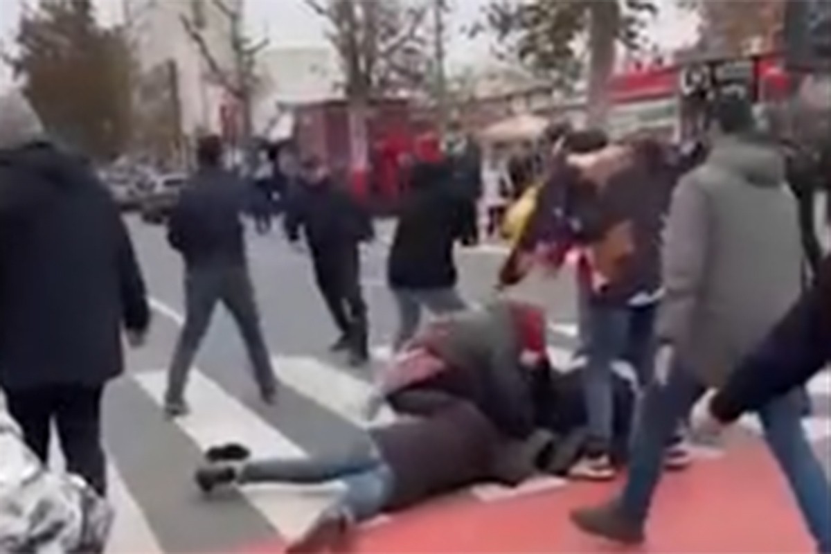 Četiri osobe privedene zbog tuče u Novom Sadu, među njima i policajac