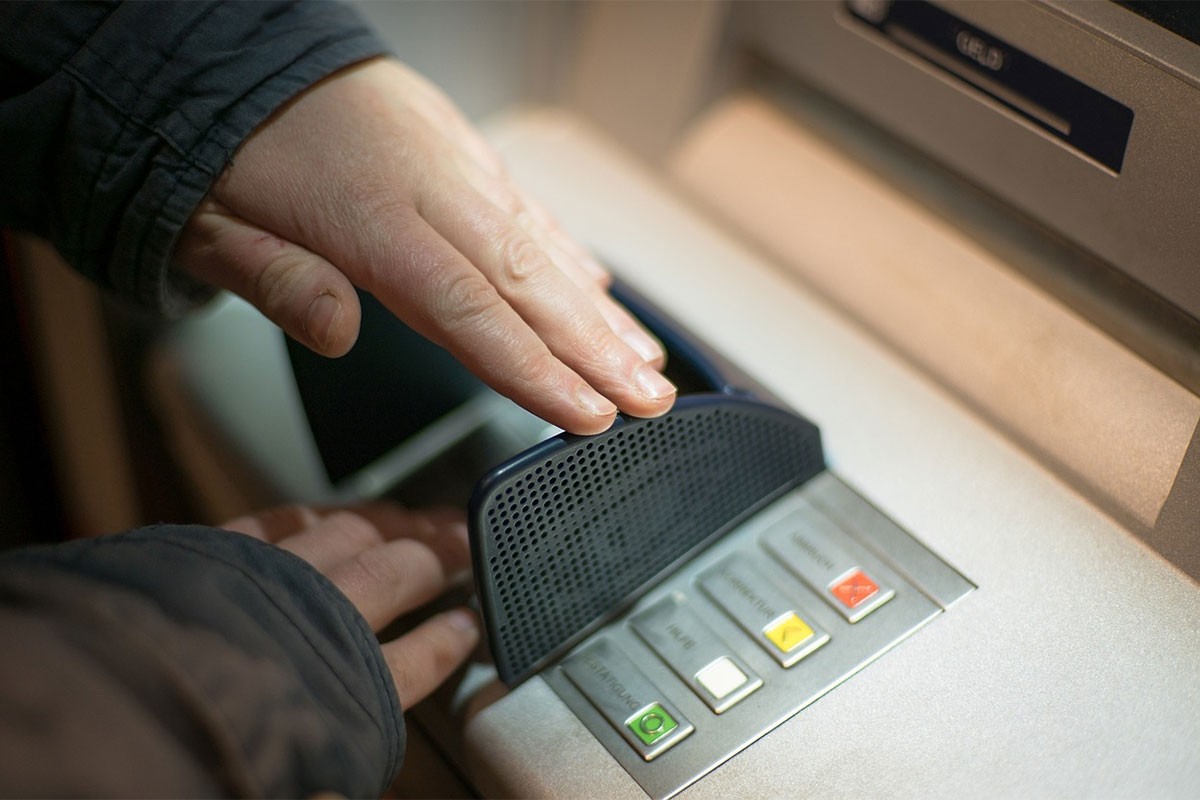 Rekord u Švajcarskoj: U vazduh dignuto 25 bankomata