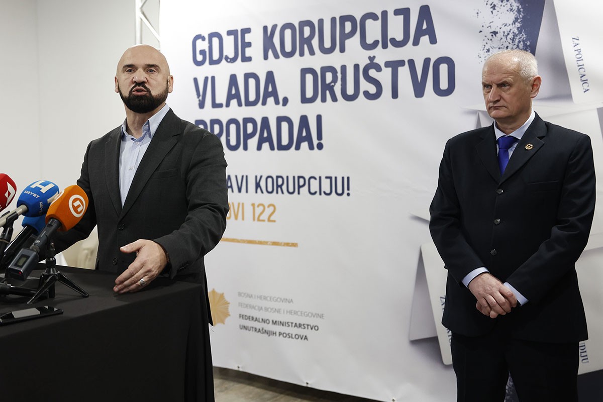 Ramo Isak i Vahidin Munjić pozvali građane da prijave korupciju