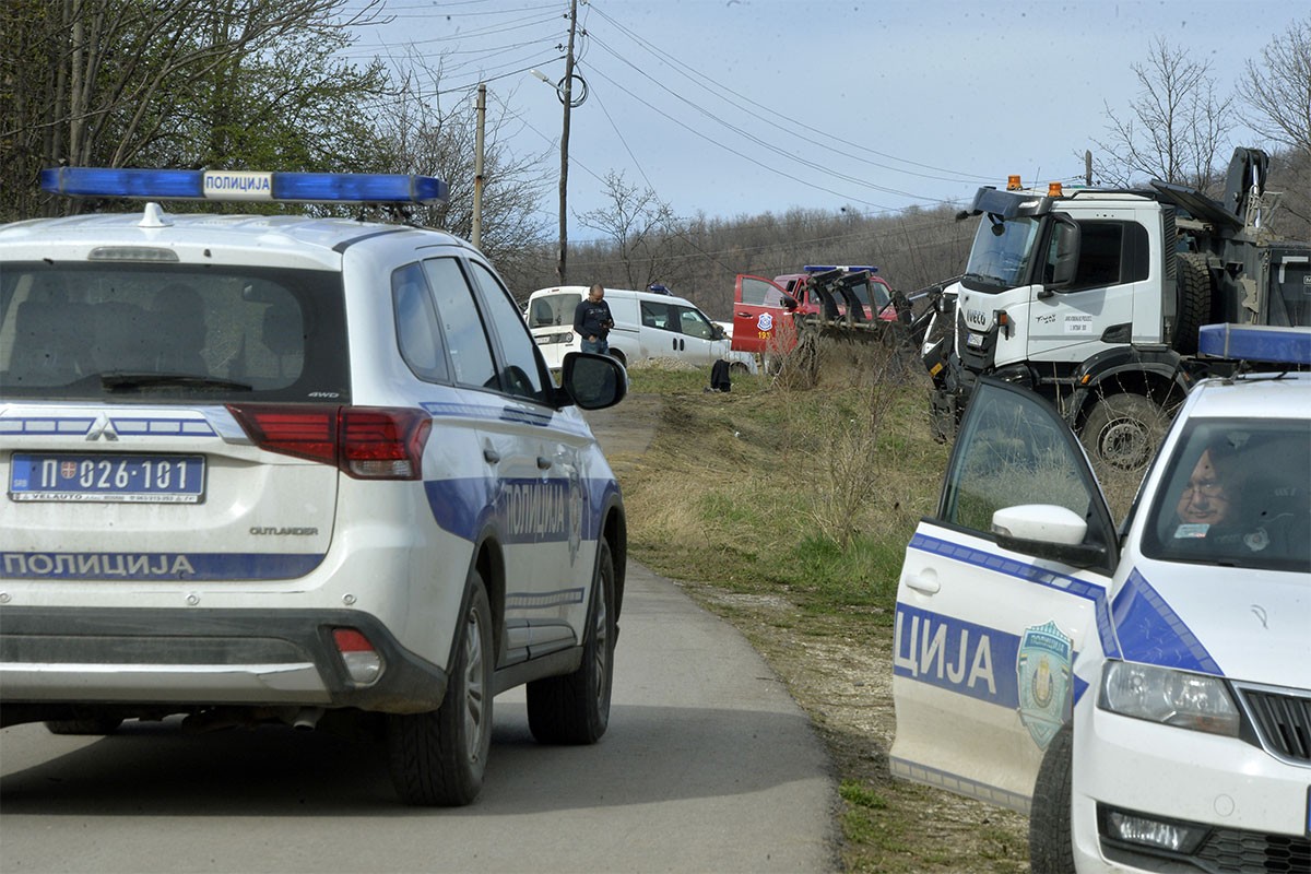 Jeziva nesreća u Srbiji: Poginuo otac, kćerka (4) teško povrijeđena