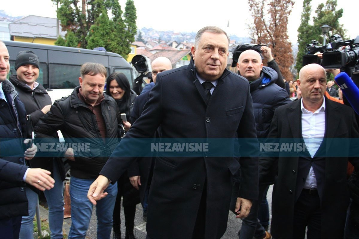 Bubić: Postupanje prema Dodiku nije humano, nisu mu izvađeni ni konci