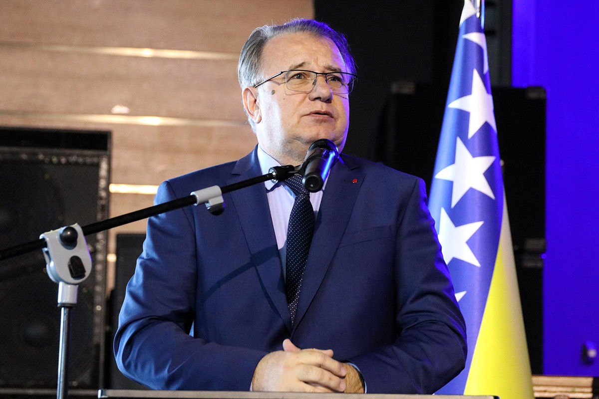 Nermin Nikšić u bolnici, čeka operaciju