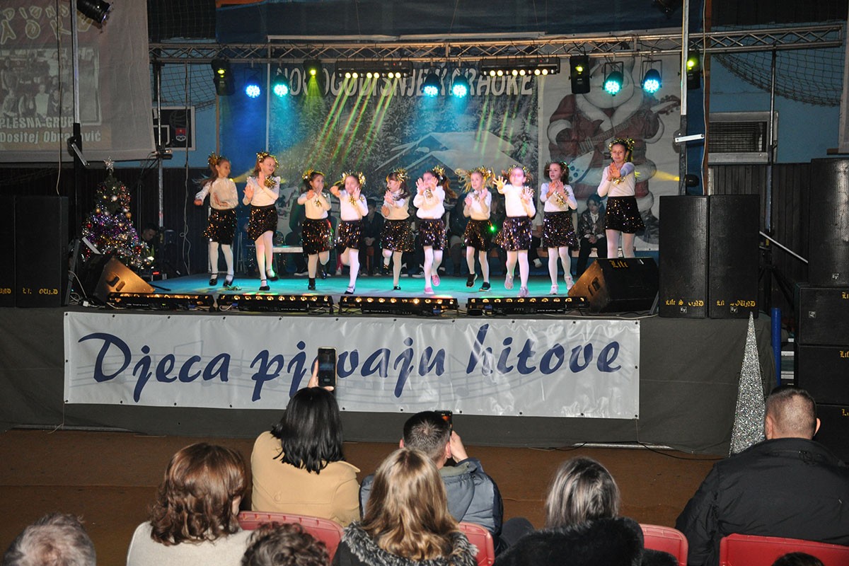 Maša Gašić pobjednica festivala "Novogodišnje karaoke-djeca pjevaju hitove"