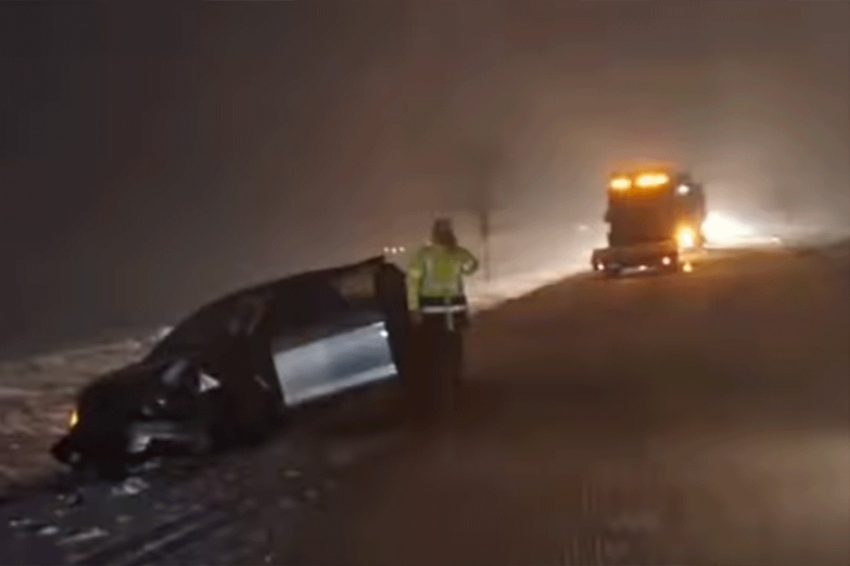 Snijeg paralisao saobraćaj u Srbiji: Više vozila sletjelo sa puta (VIDEO)