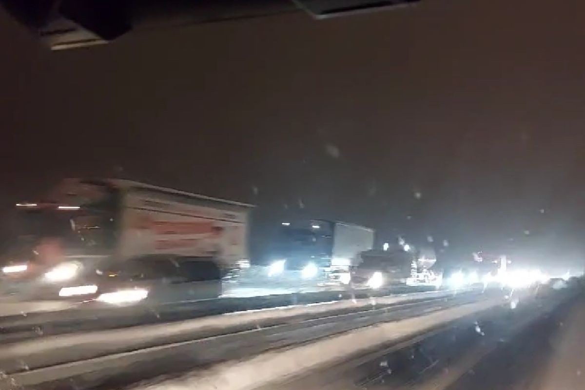 Saobraćaj otežan na auto-putu Prnjavor-Doboj (VIDEO)