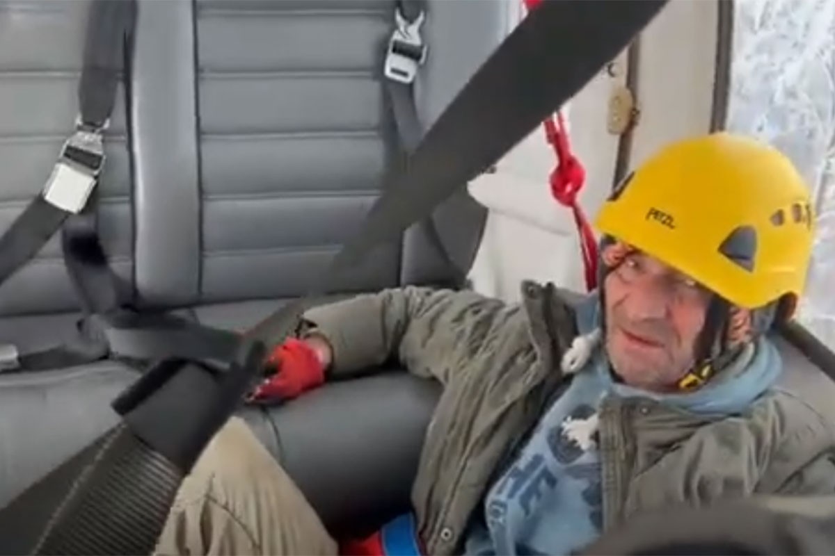 Helikopterom evakuisan muškarac sa repetitora na Majevici (VIDEO)