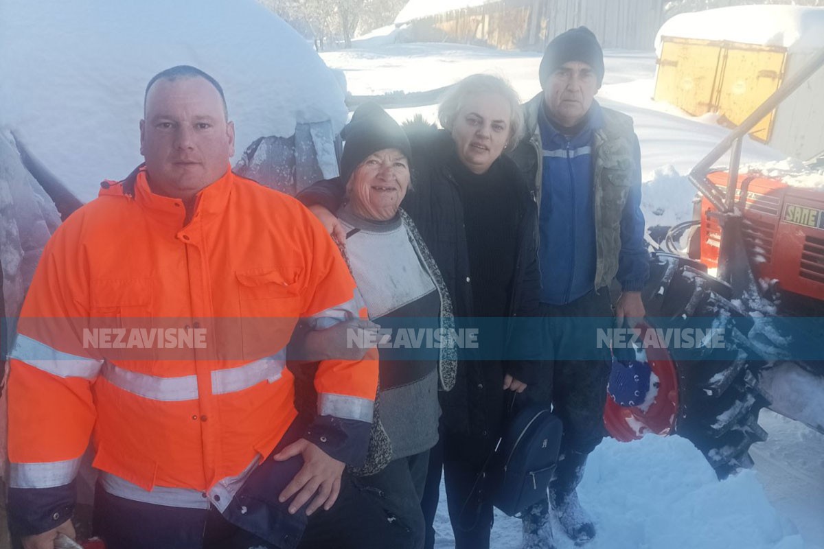 Hrabri Banjalučani stigli do starice koja je danima bila odsječena od svijeta