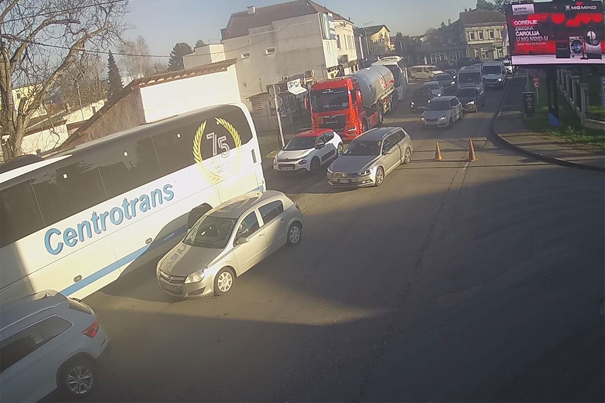 Gužve na graničnim prelazima sa Hrvatskom
