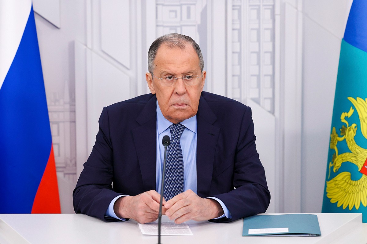 Lavrov: Vašington mora da učini prvi korak