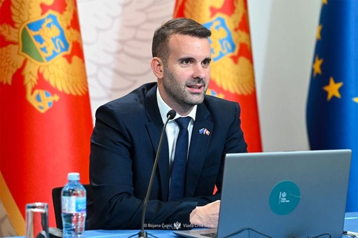 Crnogorski premijer se izvinio građanima