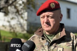 Lazarević: Vojska na raspolaganju za svaku vrstu pomoći Cetinju