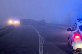 Žestok sudar kombija i dva automobila u Bijeljini