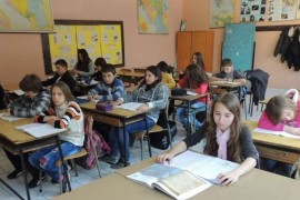 Učenici se vratili u klupe u HNK, nastavljaju se pregovori Vlade i ...
