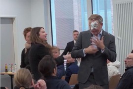 Napadnut bivši njemački ministar: "S ponosom nosim ožiljke iz borbe" ...