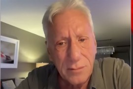Slavni glumac plakao tokom intervjua nakon što je ostao bez kuće u ...