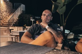 Sin poznatog estradnog para zavodi gdje god se pojavi (FOTO)