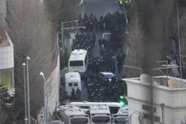 Dramatične scene ispred rezidencije: Uhapšen suspendovani ...