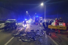 Teška saobraćajna nezgoda u Srbiji, automobili smrskani (FOTO)