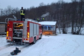 Banjalučki vatrogasci gasili požare na kući i vikendici