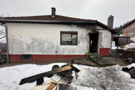 Porodica iz Čelinca u požaru ostala bez svega (FOTO)