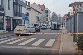 Drama na raskrsnici: Vozač ranjen u pucnjavi (VIDEO)
